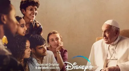 Papa-Francisco-afiche-Disney-04042023.webp