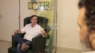 Celulares en las cárceles: Livio Gutiérrez defiende la ley de prohibición