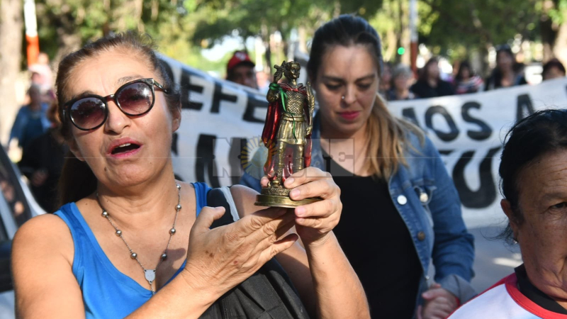 Devotos marcharon en defensa del santuario de San Expedito
