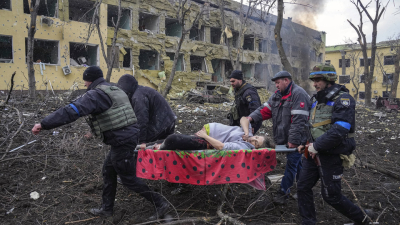 Una foto de la agonía de una embarazada en la guerra de Ucrania gana concurso World Press Photo 2023