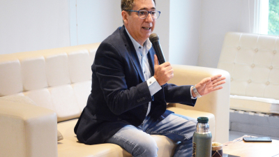 Martínez destacó la entrega de útiles escolares por parte del municipio
