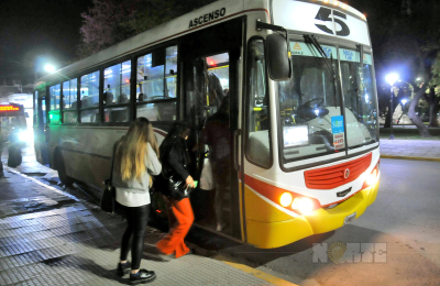 Jornada clave para evitar un nuevo conflicto en el transporte de pasajeros
