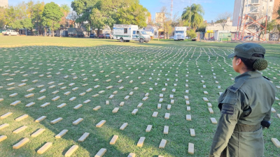 Detienen en el puente Belgrano a un camión con más de dos toneladas de droga