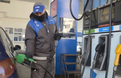 Aumentarán los combustibles 9 por ciento en dos tramos