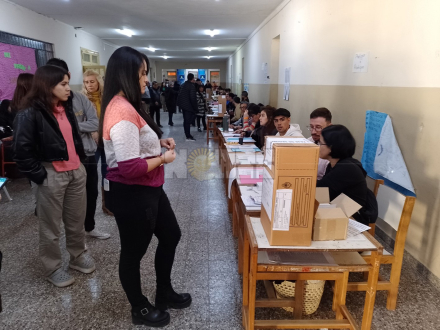 elecciones-voto joven 1.JPG