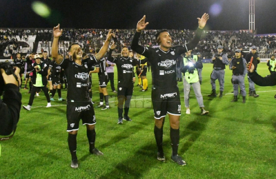 For Ever ganó un partido increíble ante Racing y sueña con salvarse
