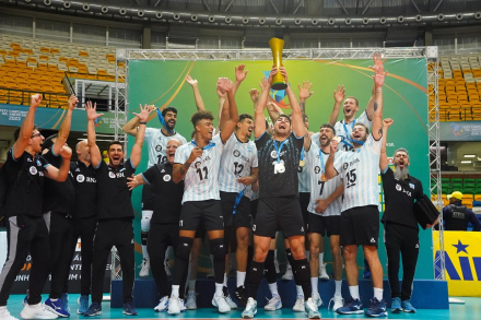 selec voley campeon 1.jpg