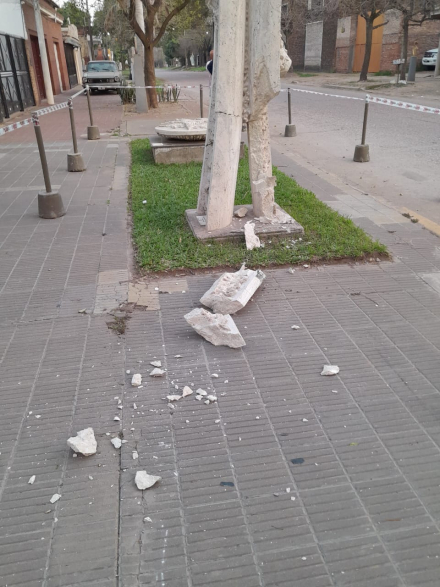 escultura dañada 3.jfif