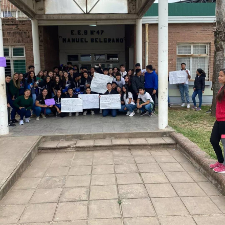 alumnos quieren respuesta2023b.jpg
