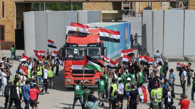 Llegan a Gaza los primeros camiones de ayuda humanitaria