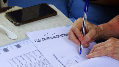 La gente se inclinó por un candidato: drástico descenso del voto en blanco