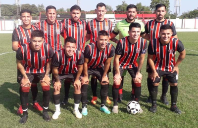 Juventud de Tirol pegó el salto a la punta a fuerza de golazos