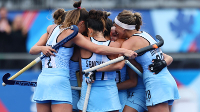 Las Leonas apabullan a Trinidad y Tobago y esperan en semifinales