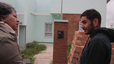Accedieron a una casa recién construida pero sin cloacas, energía, ni agua