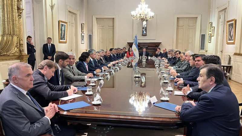 Culminó la reunión del presidente Javier Milei con gobernadores