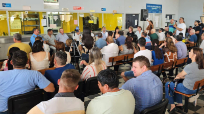 El Gobierno recorrió los hospitales de Castelli y Tres Isletas y puso en funciones a los nuevos directorios