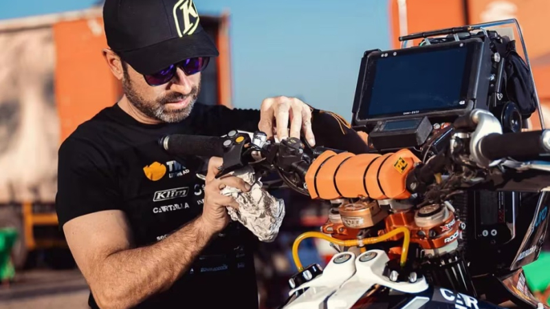 Un piloto del Dakar se accidentó y está en grave estado