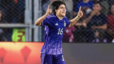 Boca se aseguró a Kevin Zenón e inició sondeos por Luka Romero