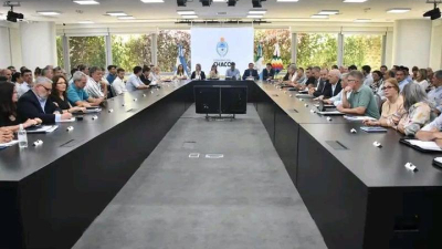 El gobierno convoca al diálogo sobre paritarias a partir del 5 de febrero