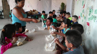 Caritas plantea que el gobierno "tiene que recapacitar"