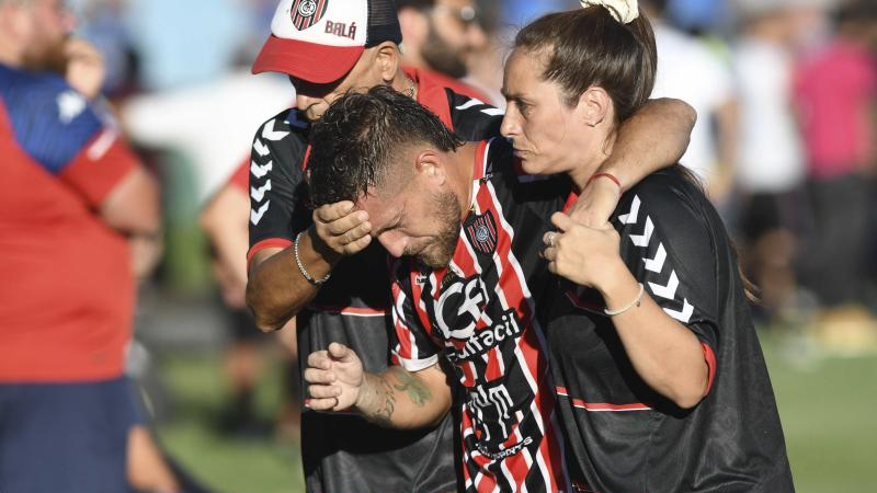 Escándalo en Tigre-Chacarita, suspendido por agresión a Brandán