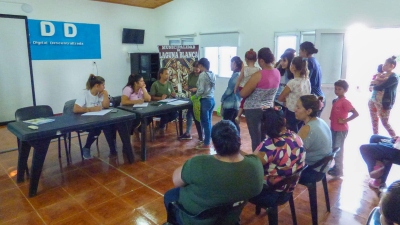 Laguna Blanca: útiles escolares y ayuda económica a hijos de trabajadores informales y estatales