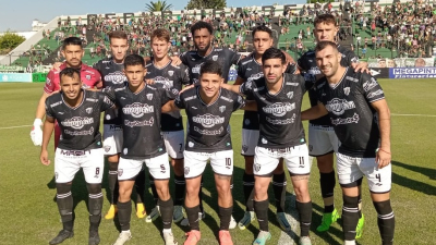 For Ever terminó de perder ante Nueva Chicago y no levanta cabeza