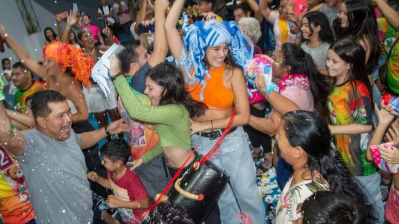 Los Bufones se consagraron en el carnaval de Tirol