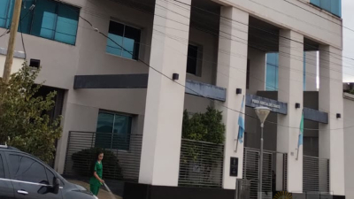 Rastreó su celular que fue robado y terminó en la casa de una empleada judicial: pide a la justicia la devolución del teléfono