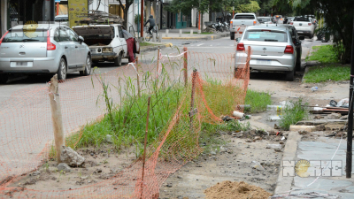Comerciantes se quejan de obras viales en pleno microcentro que nunca concluyeron