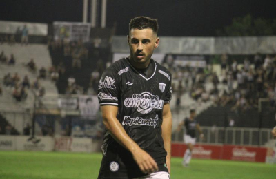 For Ever hace fútbol y Valdez define el equipo para visitar a Colón