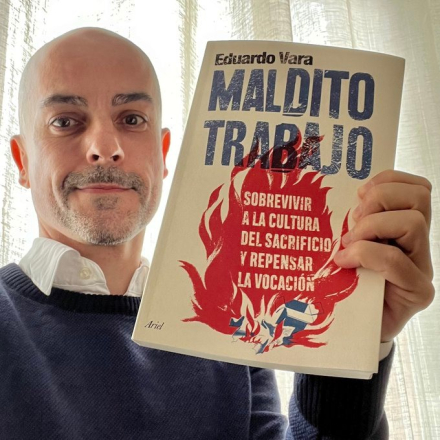 Eduardo Vara, pediatra y escritor.jpg