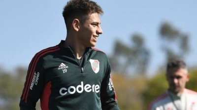 El DT de Girona opinó sobre Echeverri: "Es un jugador brutal"