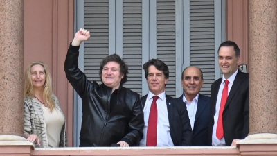 Desayuno con el Gabinete en plena tensión, tedeum y acto en Córdoba