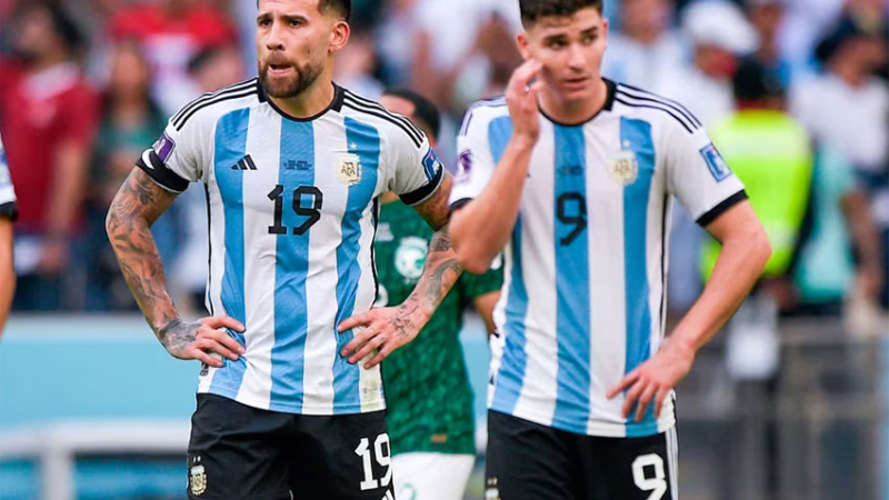 Otamendi, Rulli y Julián irán a París