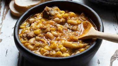 Locro pulsudo en el Día de la Patria