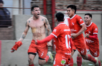 Estudiantes cortó la mala racha ante Villa Alvear