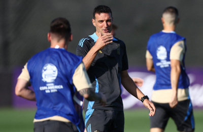 Scaloni, con dudas y certezas, pensando en el duelo ante Canadá