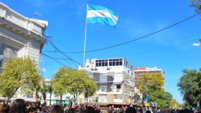 Con Resistencia como sede central, se celebra el Día de la Independencia