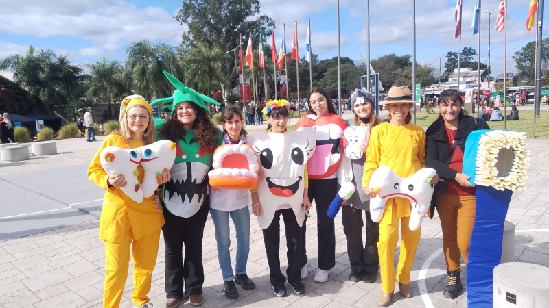 Invitan a talleres bucodentales para infancias en la Bienal