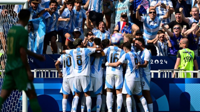 Argentina despachó 3-1 a Irak y sigue con vida en los Juegos Olímpicos
