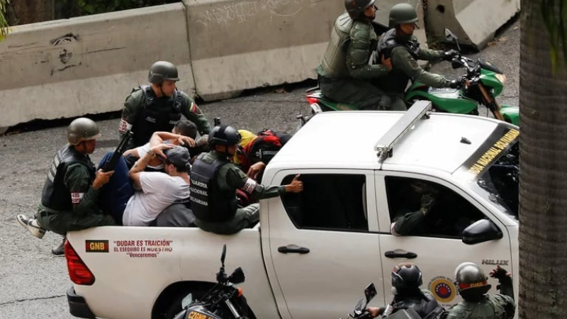Aumentaron a 11 los civiles asesinados durante las protestas contra el fraude en Venezuela