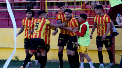 Sarmiento salió de malas y consiguió una buena victoria ante Gimnasia de Entre Ríos