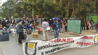 Trabajadores universitarios de la UNNE no inician el segundo cuatrimestre