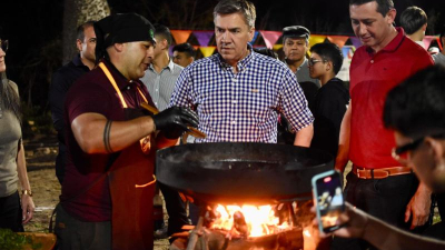 El gobernador participó en el Festival del Guiso en la Colonia km 548