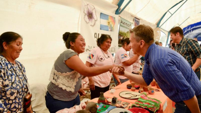 Fuerte acompañamiento y respaldo al trabajo de los artesanos originarios
