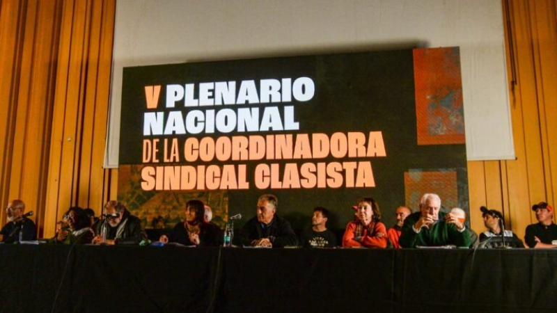 "Derrotar a Milei con la huelga general"
