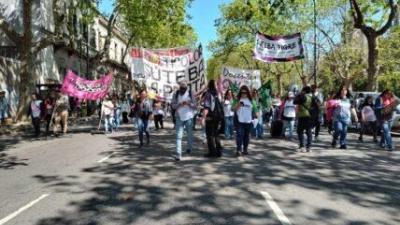 Docentes bonaerenses denuncian que Kicillof ataca el derecho de huelga