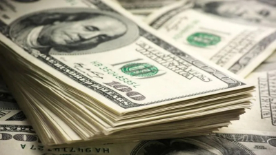 Por primera vez, el dólar oficial cotiza a $1000 y la brecha con el blue se consolida debajo del 20%