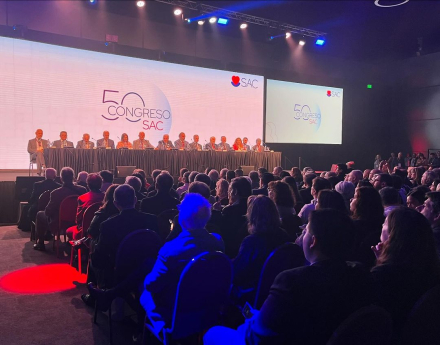 ¡Finalizamos la primera jornada del 50° Congreso Argentino de Cardiologia #SAC24!A salas llenas, el programa abarcó desde los temas clásicos del manejo cotidiano de cardiología hasta los últimos avances técnologi.jpg